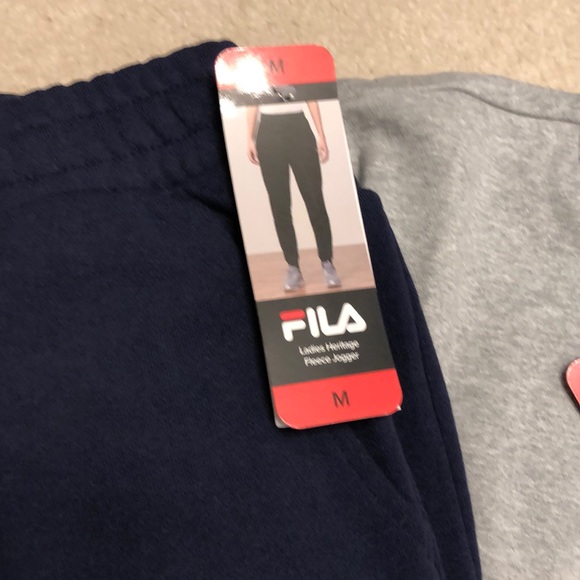 Fila women’s sweatshirt and joggers size M - Picture 2 of 2